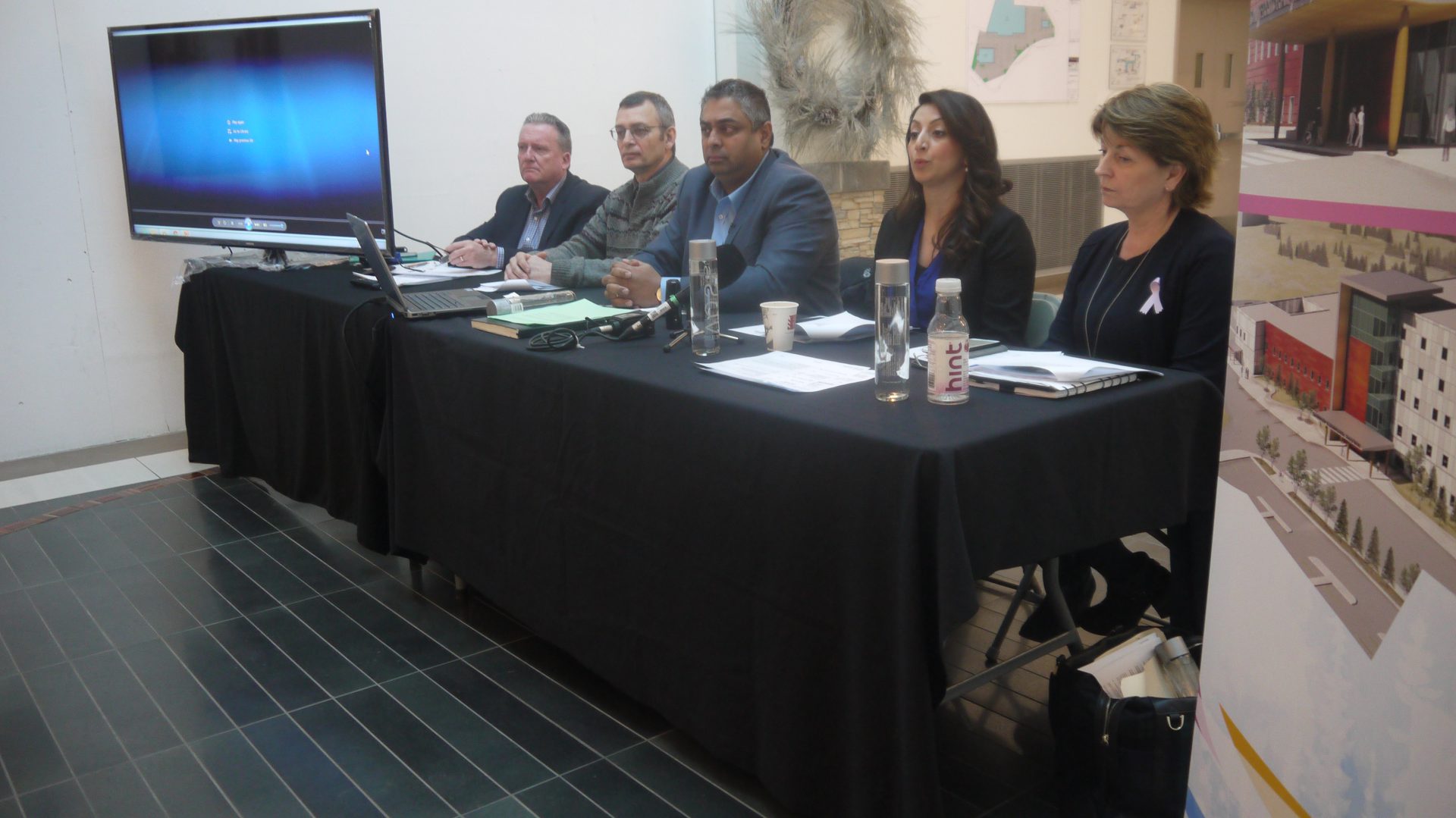Patrick Cannon, left, Mike Burns, Sandy Kalgutkar, Jeannie Dhaliwal and Sue Cullen led Thursday's technical briefing. 